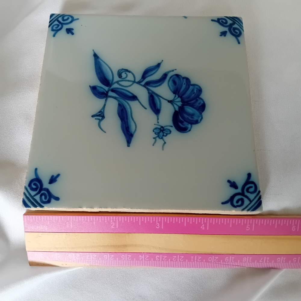 Antique Delft Blue Handpainted Floral Ceramic Tile 5" - Picture 6 of 7